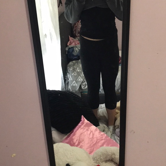 Black cropped leggings with mesh back - Picture 2 of 2